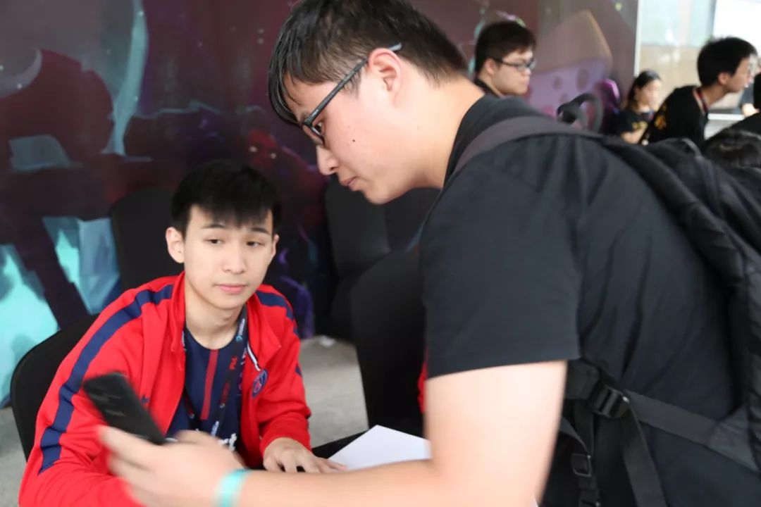 试通过替补