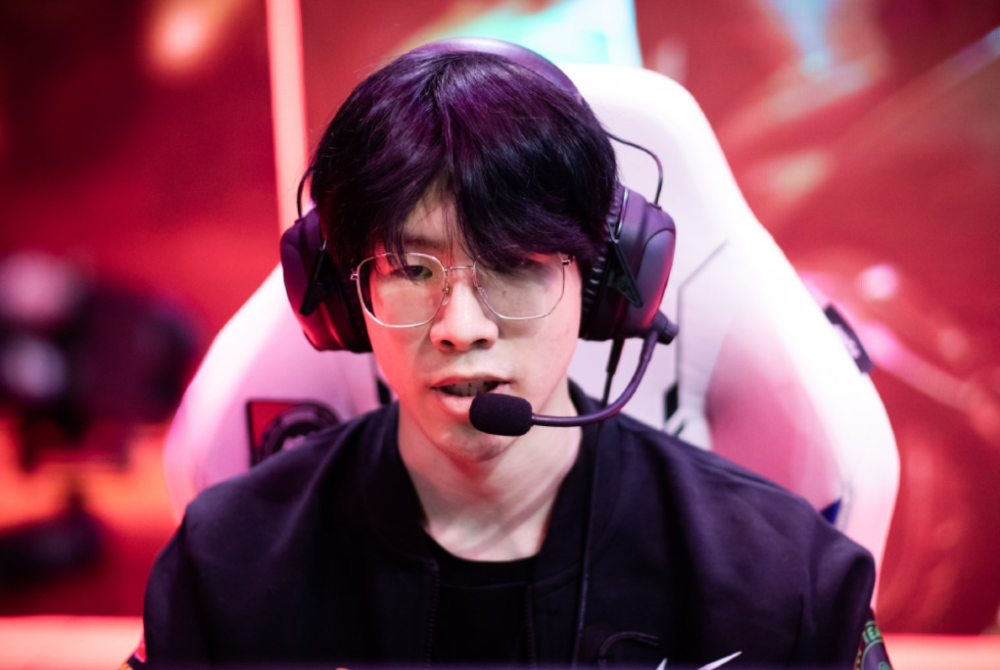 一年合同续约！ Bilibili Gaming 官方：中路选手 knight 将继续与我们一起直到2025年