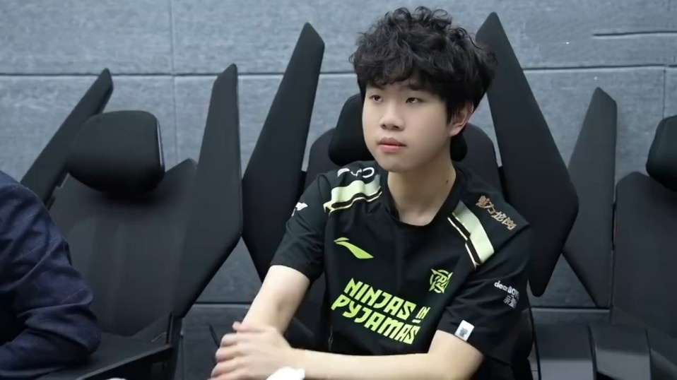 Liquid 令人震惊地输给 VP.Prodigy 并退出 RES Showdown Fall 2025