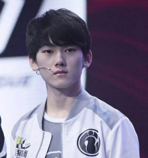 lux ：我从未设想过能以13-0的比分晋级Major